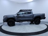 Used 2020 Toyota Tacoma TRD Off-Road image 2