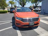 Used 2019 Volkswagen Jetta SE w/ Cold Weather Package image 3