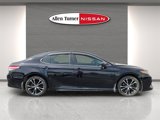 Used 2020 Toyota Camry image 4