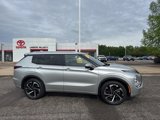 Used 2022 Mitsubishi Outlander SEL image 2