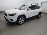 Used 2019 Jeep Cherokee Limited w/ Luxury Group image 2
