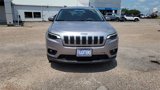 Used 2019 Jeep Cherokee Latitude w/ Popular Appearance Group image 3