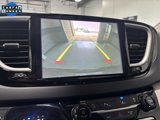Used 2023 Chrysler Pacifica Touring-L image 3