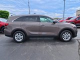 Used 2019 Kia Sorento LX w/ LX Convenience Package image 5