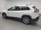 Used 2019 Jeep Cherokee Latitude Plus image 3
