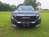 Used 2022 GMC Terrain SLE w/ Driver Convenience Package image 3
