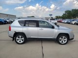 Used 2011 Jeep Compass Latitude image 2