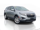 Used 2023 Chevrolet Equinox LT image 2