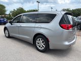 Used 2017 Chrysler Pacifica LX image 3