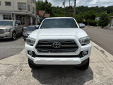 Used 2017 Toyota Tacoma Limited w/ Tow Package image 3