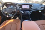 New 2025 Chrysler Pacifica Pinnacle image 5