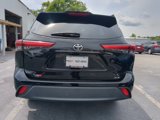 Used 2020 Toyota Highlander XLE image 5