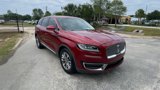 Used 2019 Lincoln Nautilus Select image 2