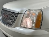 Used 2011 GMC Yukon SLT w/ SLT-2 Equipment Package image 2