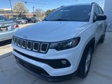 Used 2023 Jeep Compass Latitude image 2