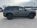 New 2025 Jeep Grand Cherokee Altitude image 5