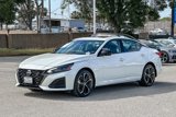 Used 2024 Nissan Altima 2.5 SR w/ SR Premium Package image 3