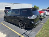Used 2011 Toyota Sienna SE image 4