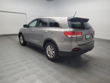 Used 2016 Kia Sorento LX image 5