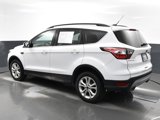 Used 2017 Ford Escape SE w/ Equipment Group 201A image 3