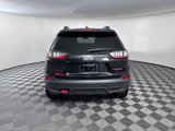 Used 2019 Jeep Cherokee Trailhawk image 4