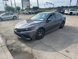 Used 2022 Toyota Camry SE image 2
