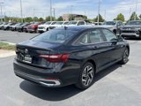 Used 2022 Volkswagen Jetta SEL image 3