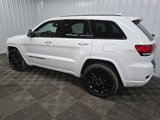 Used 2022 Jeep Grand Cherokee Laredo X image 4