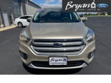 Used 2017 Ford Escape SE image 2