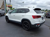 Certified 2022 Volkswagen Taos SE image 6