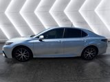 Used 2022 Toyota Camry SE image 3
