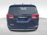 Used 2018 Chrysler Pacifica Touring-L Plus image 4