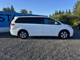 Used 2011 Toyota Sienna LE image 2