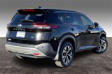 Used 2021 Nissan Rogue SV image 2