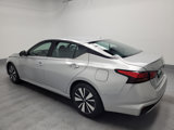 Used 2021 Nissan Altima 2.5 SV image 3
