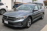 Used 2024 Volkswagen Jetta SE image 3