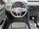 Used 2022 Volkswagen Atlas SE image 2
