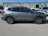 Used 2017 Nissan Rogue SL image 6