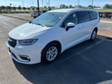 Used 2023 Chrysler Pacifica Touring-L image 2