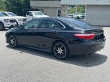 Used 2017 Toyota Camry SE image 4
