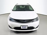 Used 2018 Chrysler Pacifica Touring-L Plus image 2