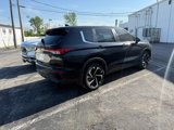 Used 2022 Mitsubishi Outlander ES image 2