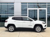 New 2025 Jeep Compass Latitude image 3