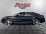 Used 2021 Toyota Camry SE image 2