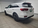 Used 2019 Kia Sorento S image 5