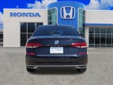 Used 2022 Volkswagen Passat 2.0T SE image 4