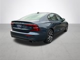 Used 2020 Volvo S60 T5 Momentum image 6