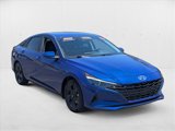 Used 2023 Hyundai Elantra SEL image 3