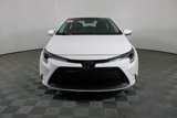 Used 2021 Toyota Corolla LE image 3