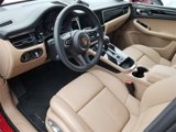 Certified 2025 Porsche Macan image 4
